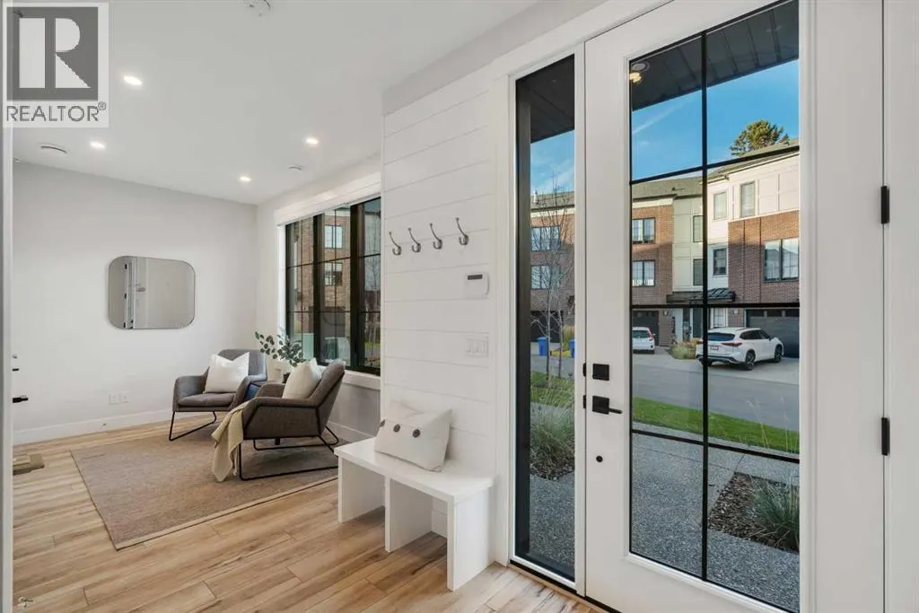 27, 130 Discovery Drive SW