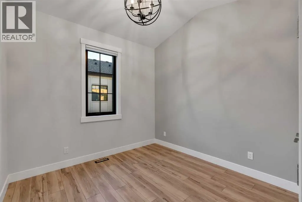 27, 130 Discovery Drive SW