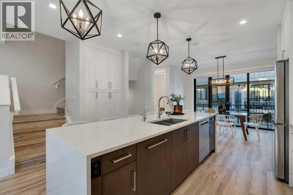 27, 130 Discovery Drive SW
