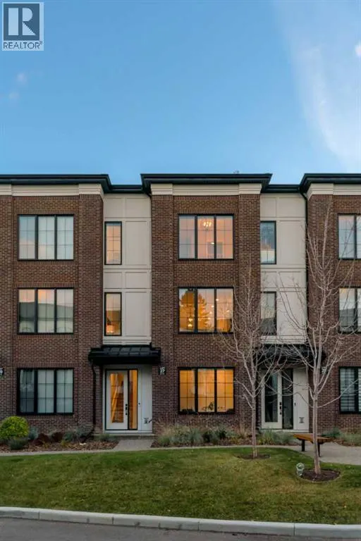 27, 130 Discovery Drive SW