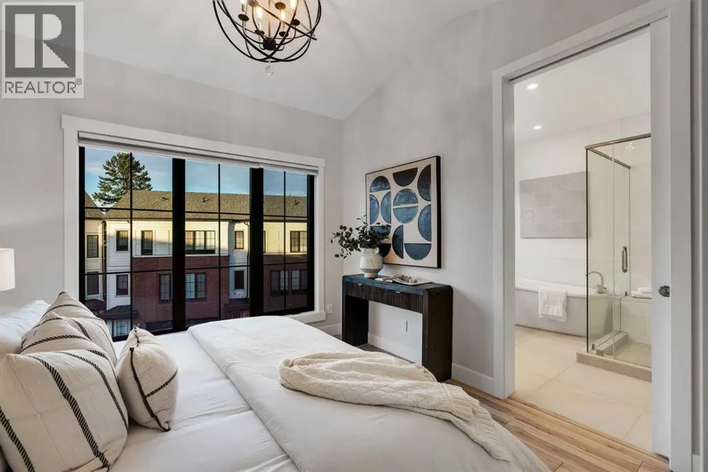 27, 130 Discovery Drive SW