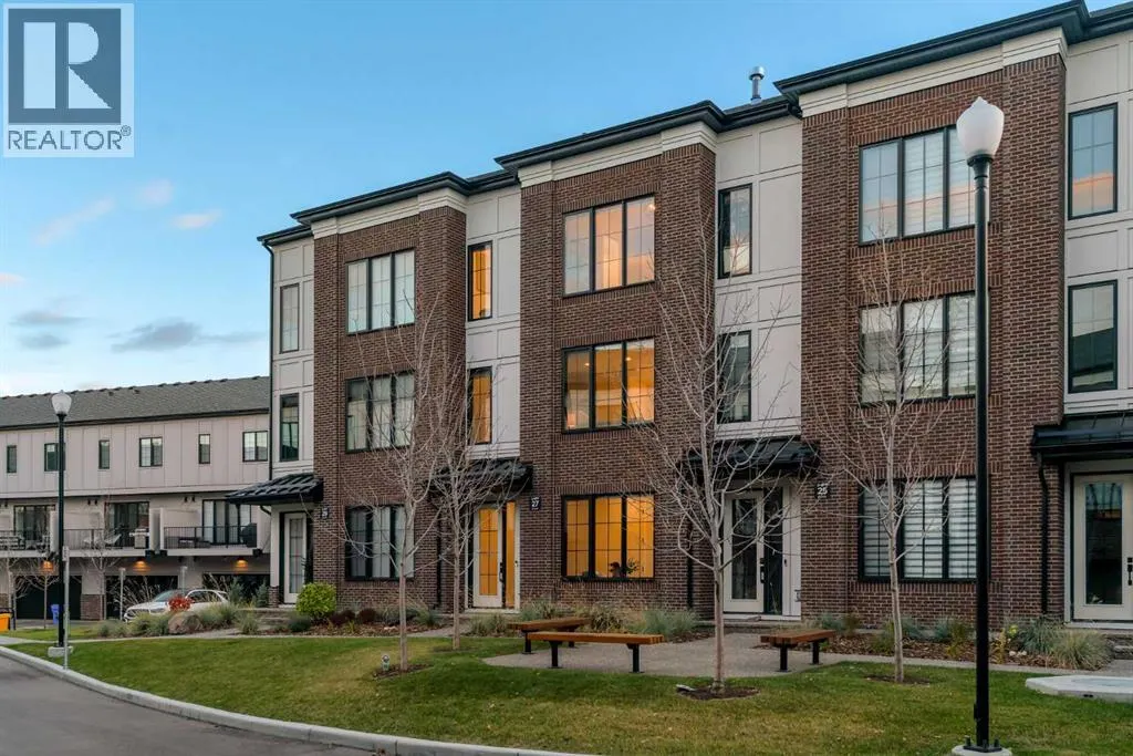 27, 130 Discovery Drive SW