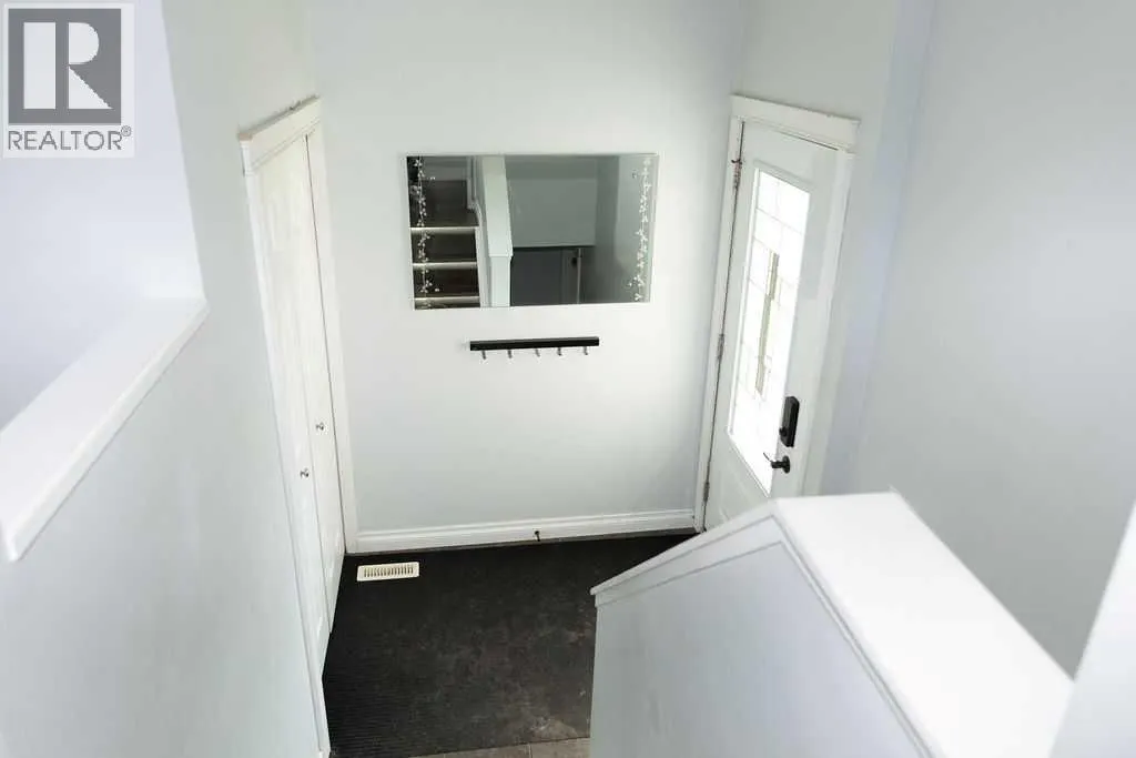 110 Bird Crescent
