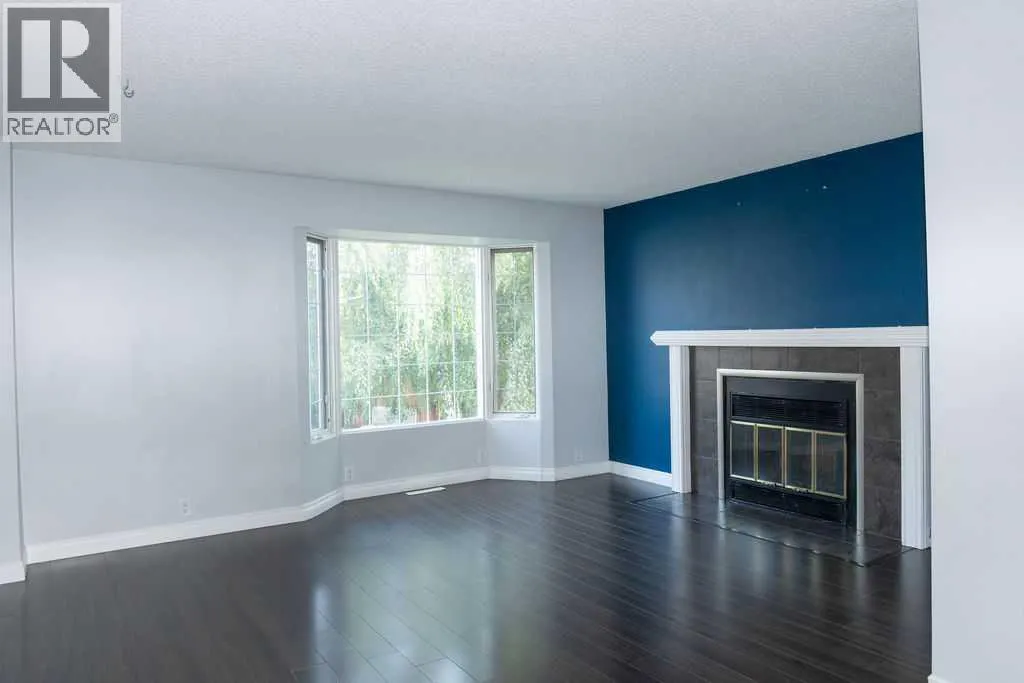 110 Bird Crescent