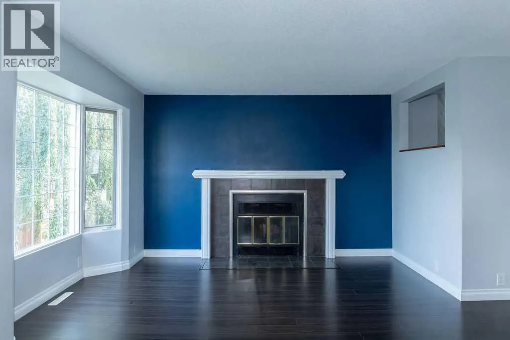 110 Bird Crescent