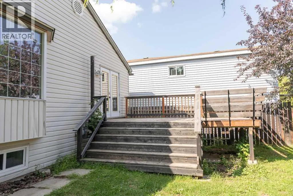 110 Bird Crescent