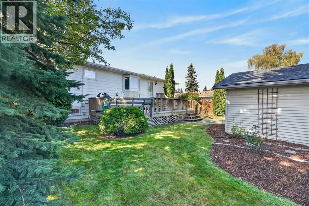 637 Willowburn Crescent SE