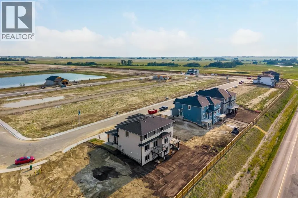 142 Lakewood Crescent