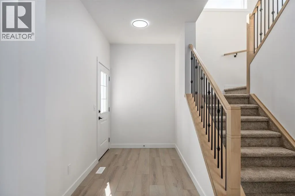 142 Lakewood Crescent
