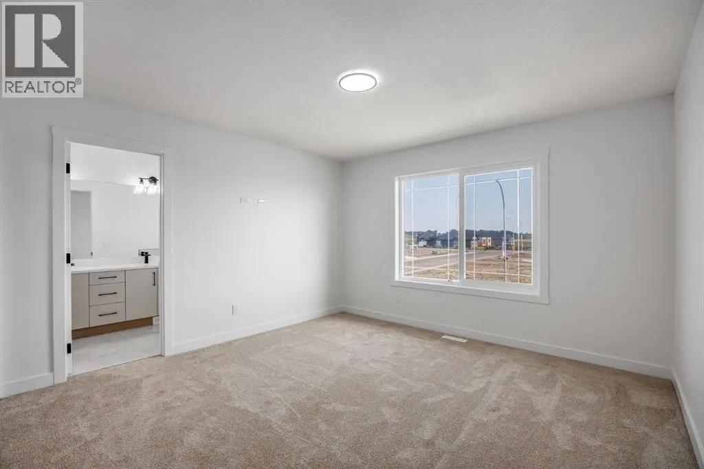 142 Lakewood Crescent