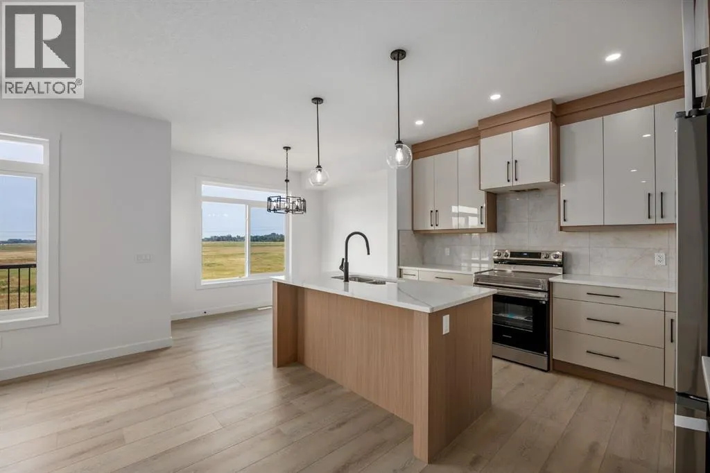 142 Lakewood Crescent