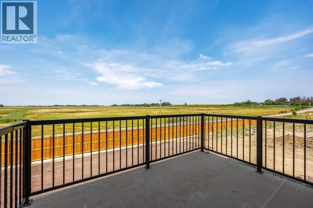 140 Lakewood Crescent