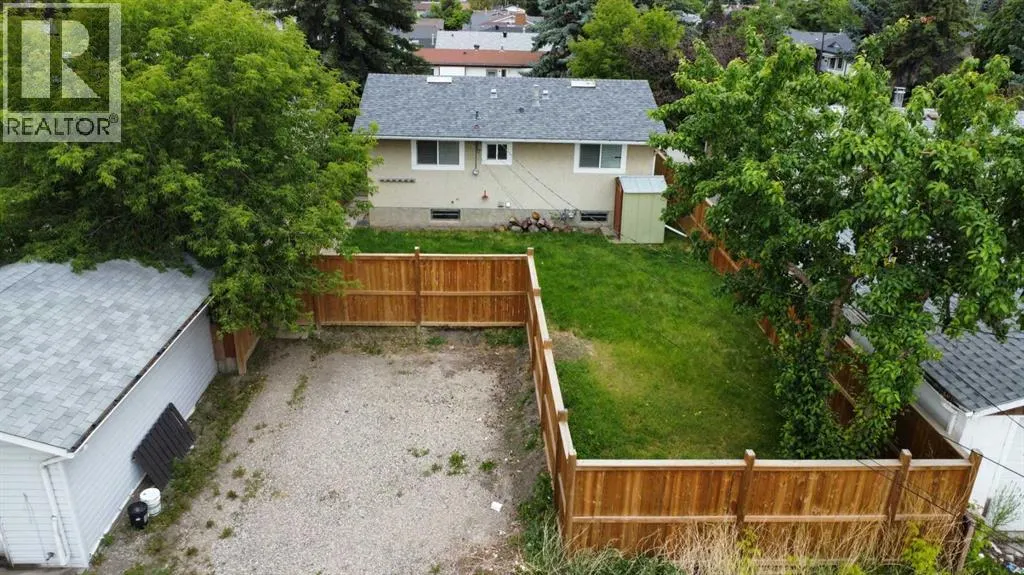 119 Maranda Close NE