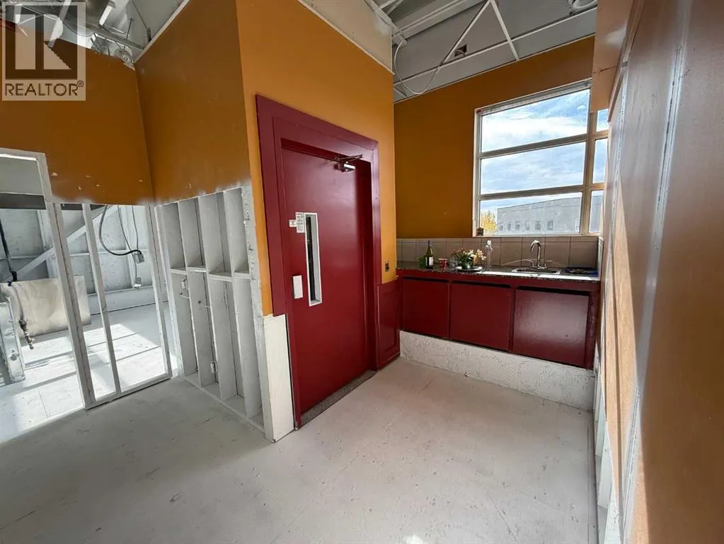 209, 2914 Kingsview Boulevard SE