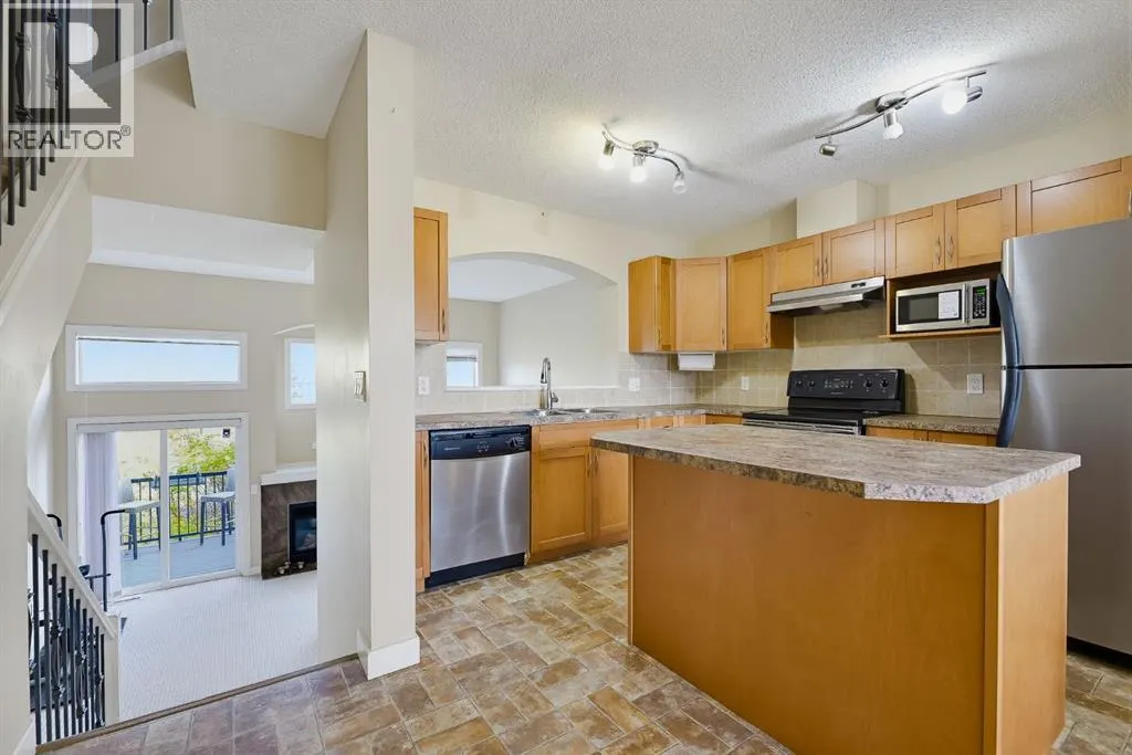 16 Eversyde Park SW