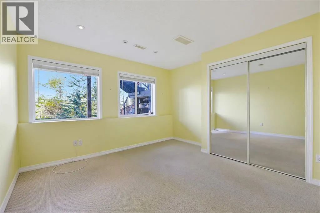 16 Eversyde Park SW