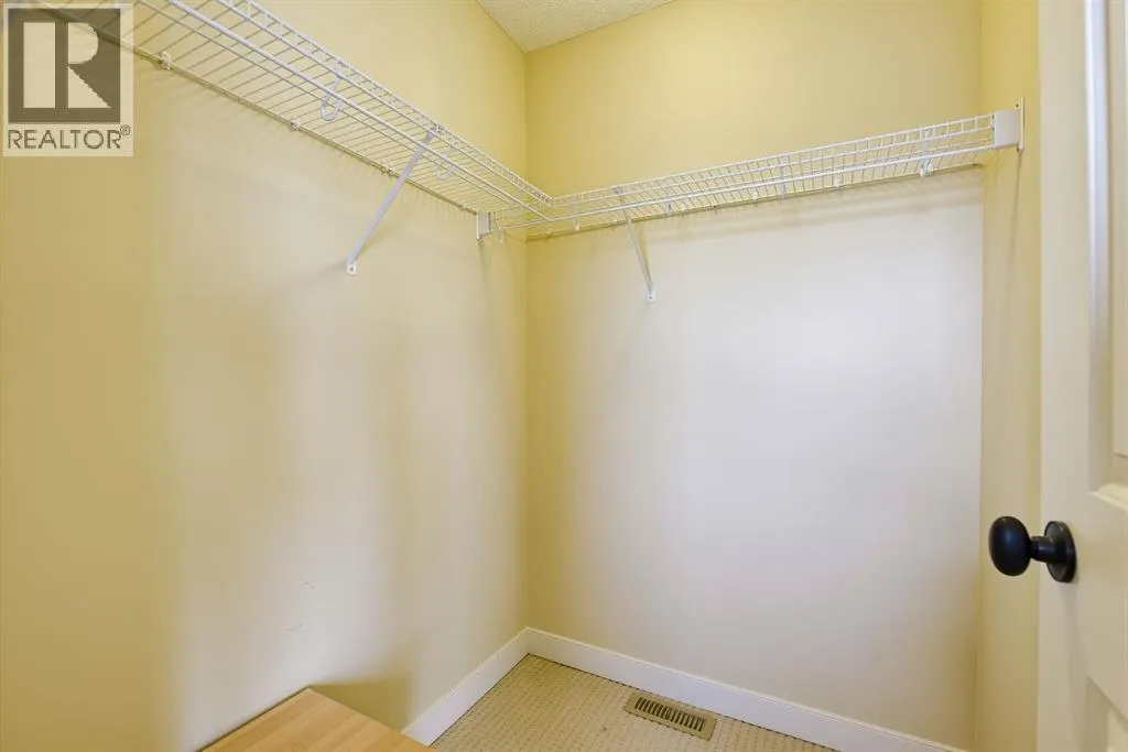 16 Eversyde Park SW