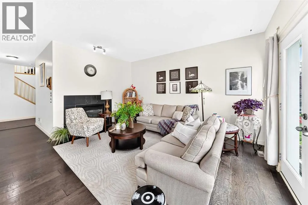 25 Discovery Ridge Hill SW