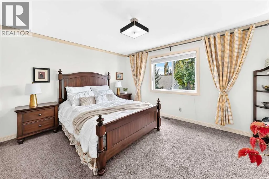 25 Discovery Ridge Hill SW