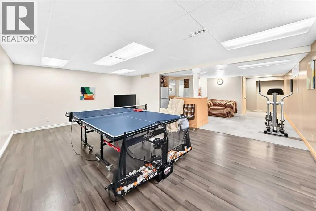 25 Discovery Ridge Hill SW