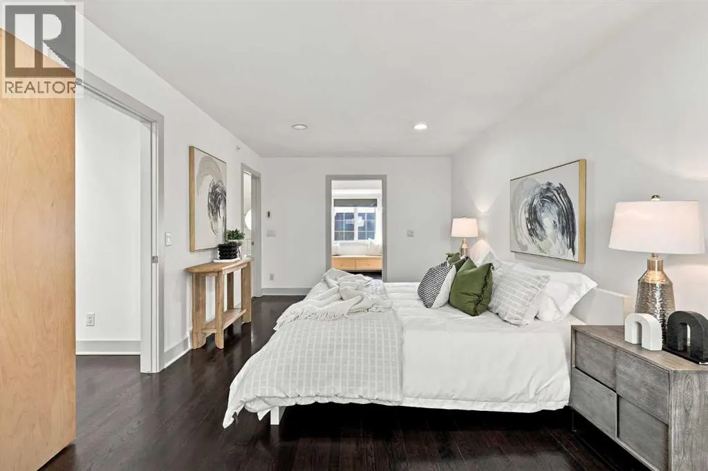 1908 10A Street SW