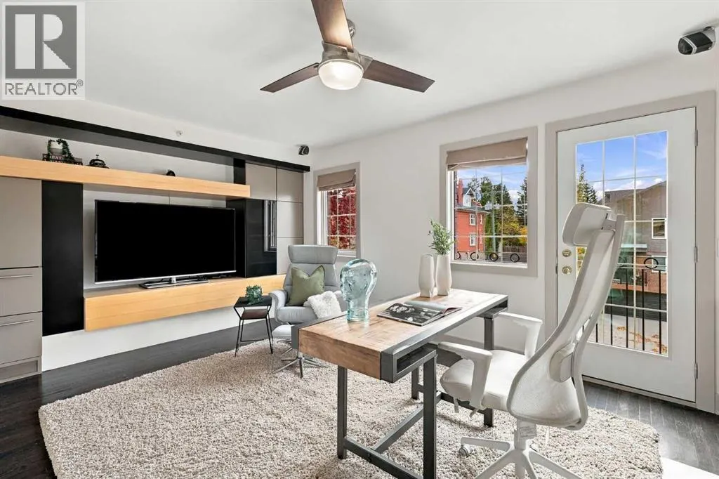 1908 10A Street SW