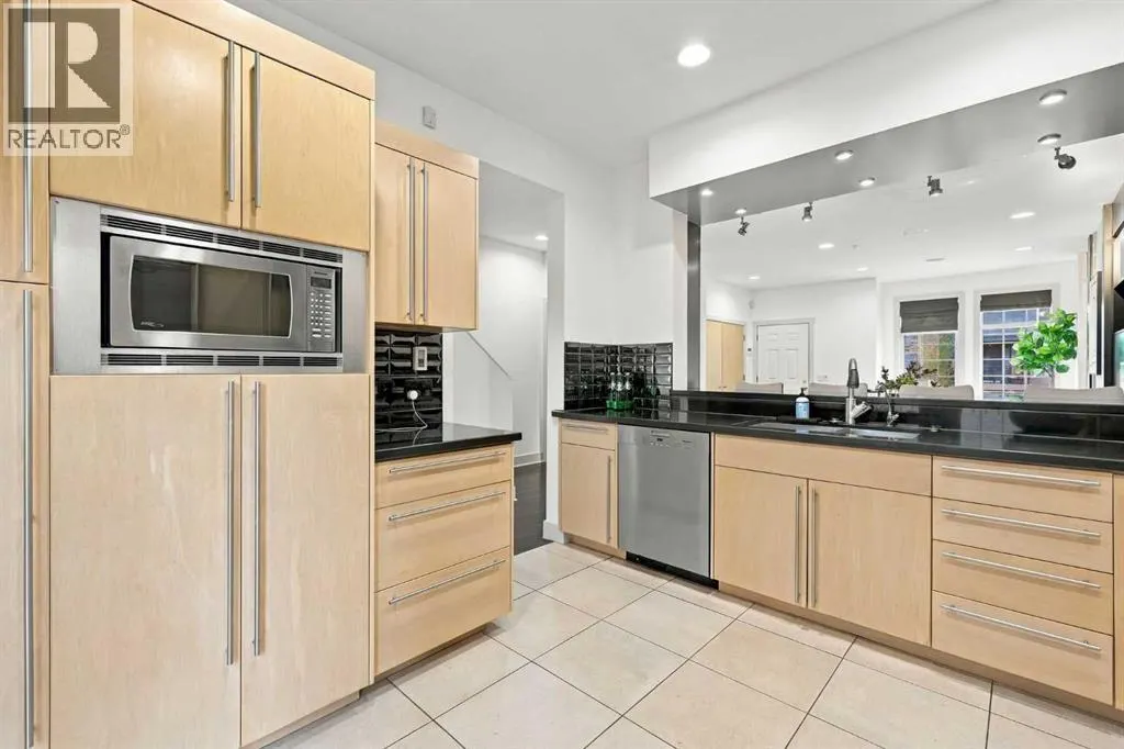1908 10A Street SW