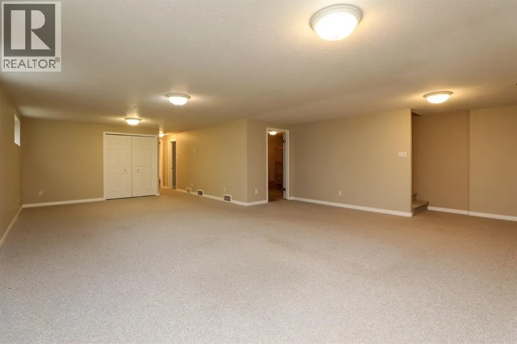 429 S 2 Street W