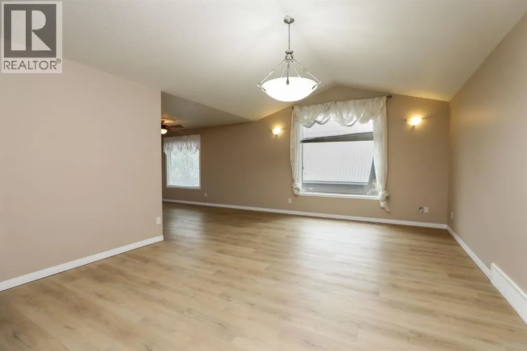 429 S 2 Street W