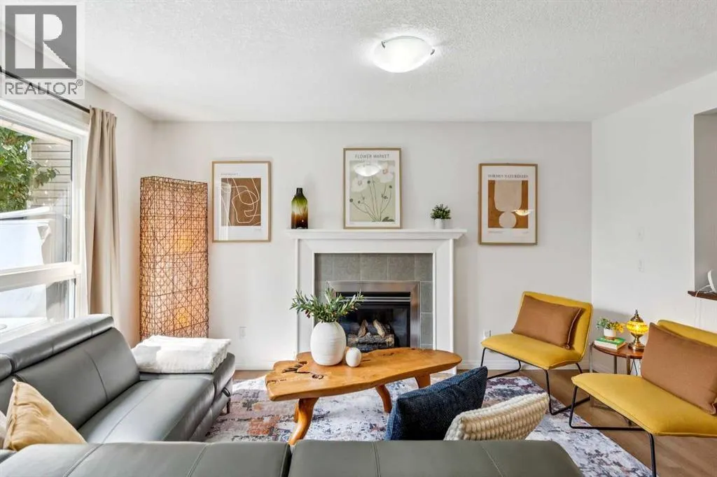 242 Cougar Plateau Mews SW