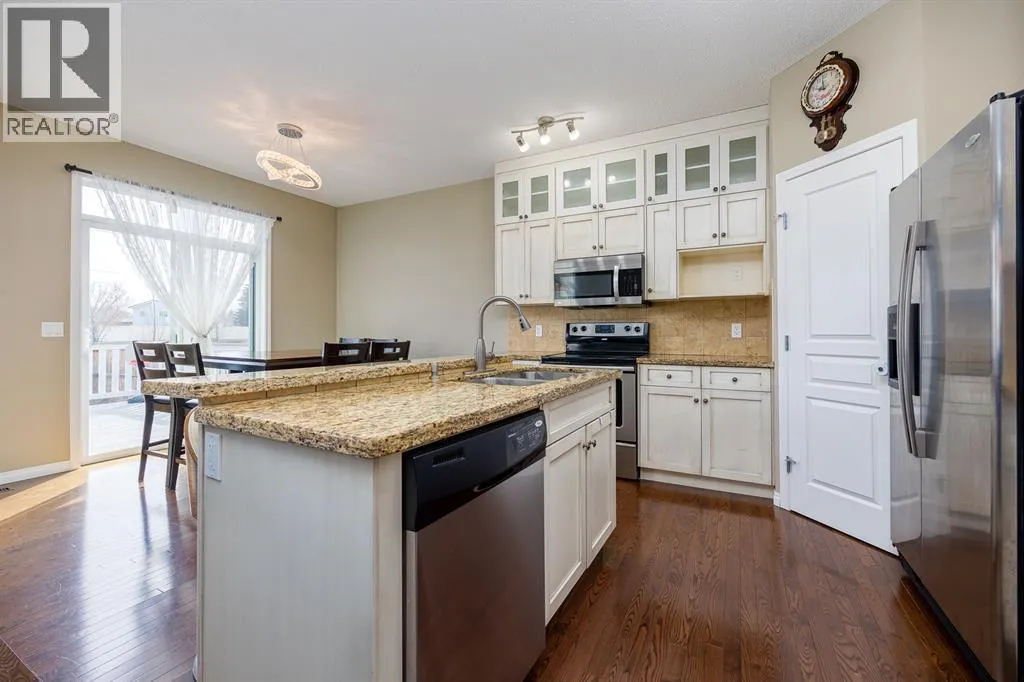 462 Williamstown Green NW