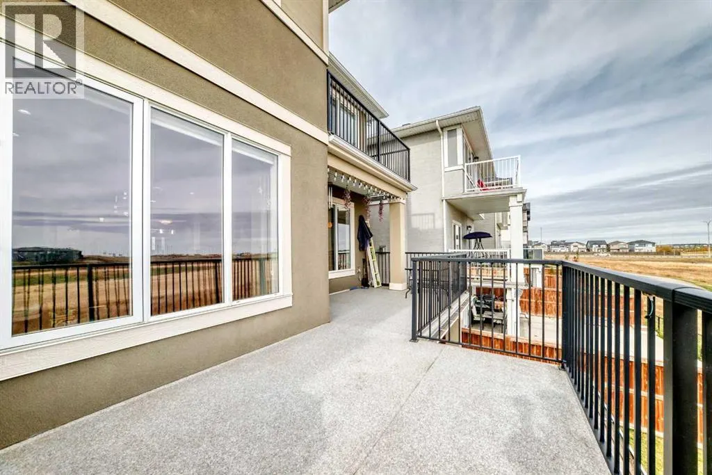 260 Corner Meadows Manor NE