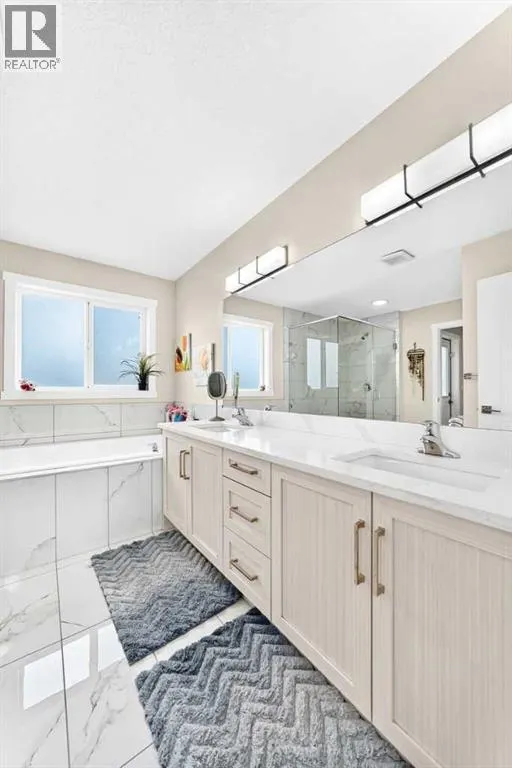 260 Corner Meadows Manor NE