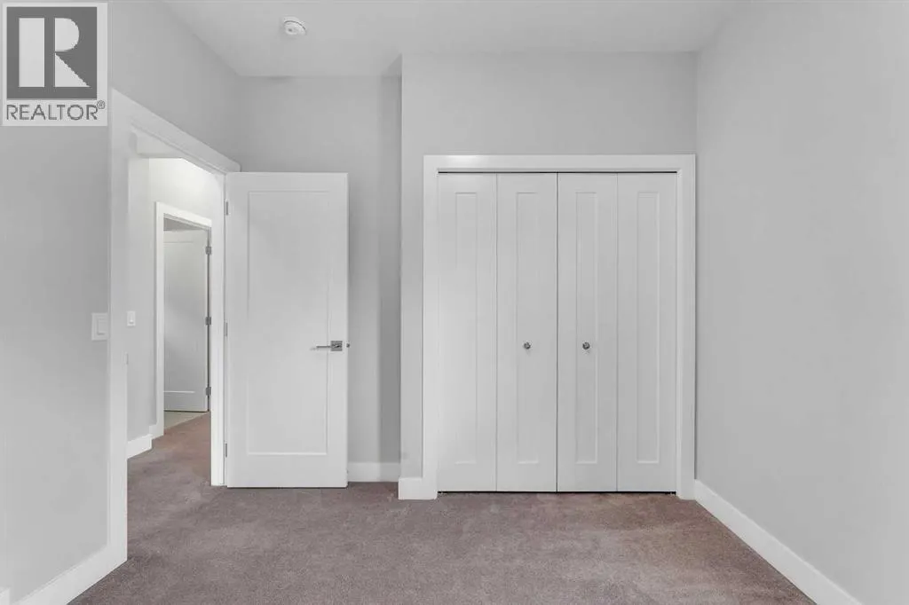 81 Carringvue Manor NW