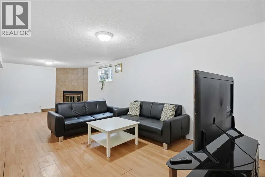 188 Maitland Drive NE