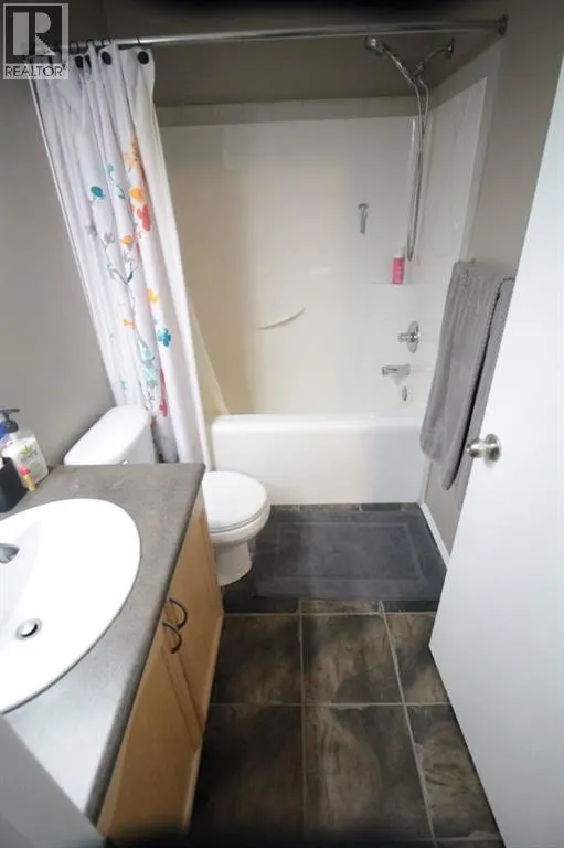 53 Tuscany Court NW