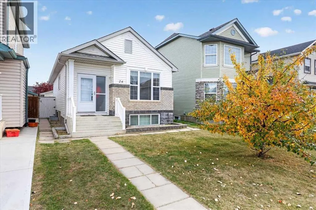 26 Saddlemead Way NE