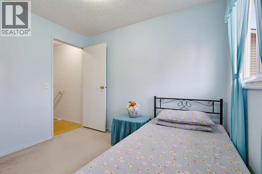 56 Falshire Terrace NE