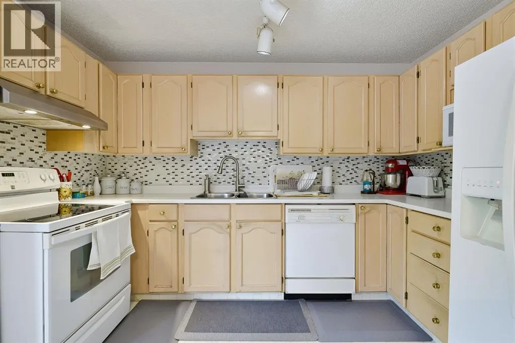 56 Falshire Terrace NE
