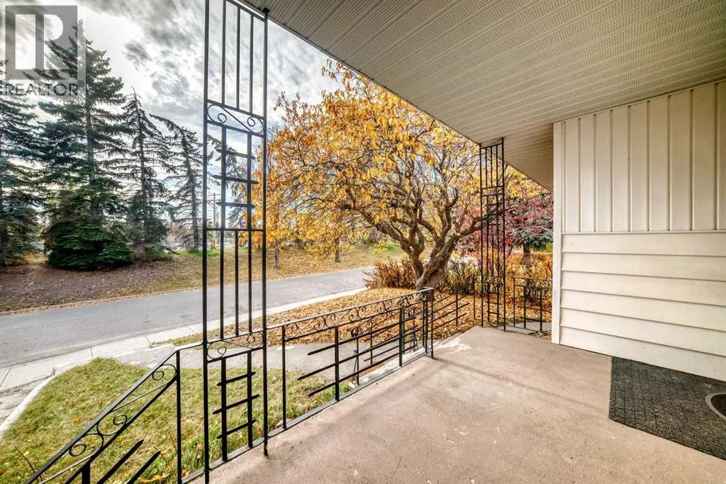 2208 Capitol Hill Crescent NW