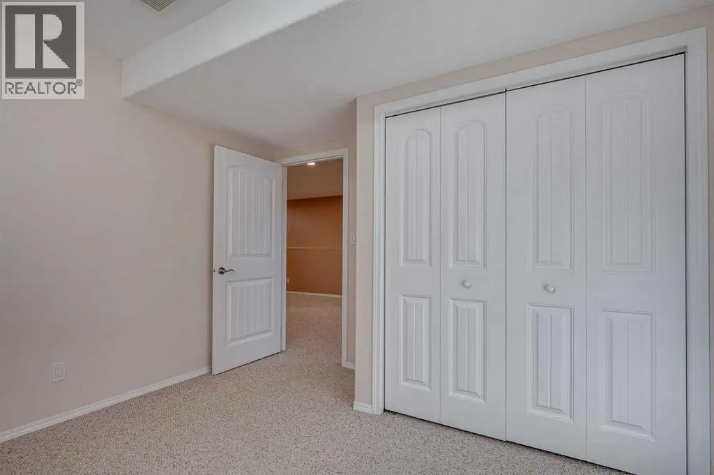 48 Vanson Close