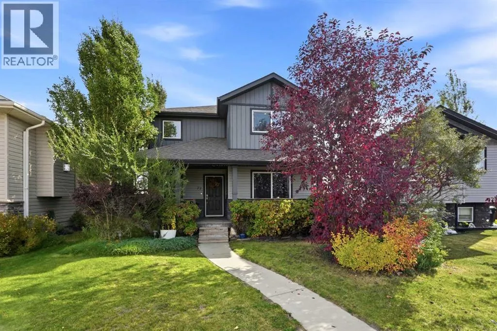 77 Aztec Crescent