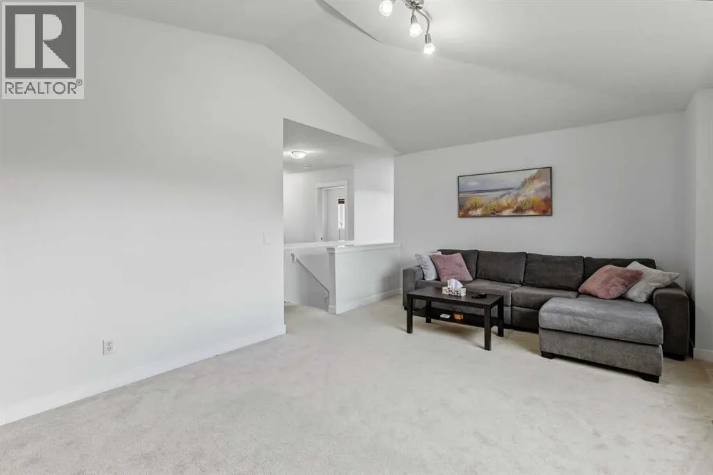 26 Drake Landing  NE