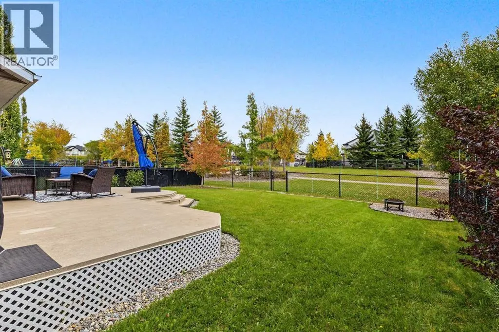 26 Drake Landing  NE