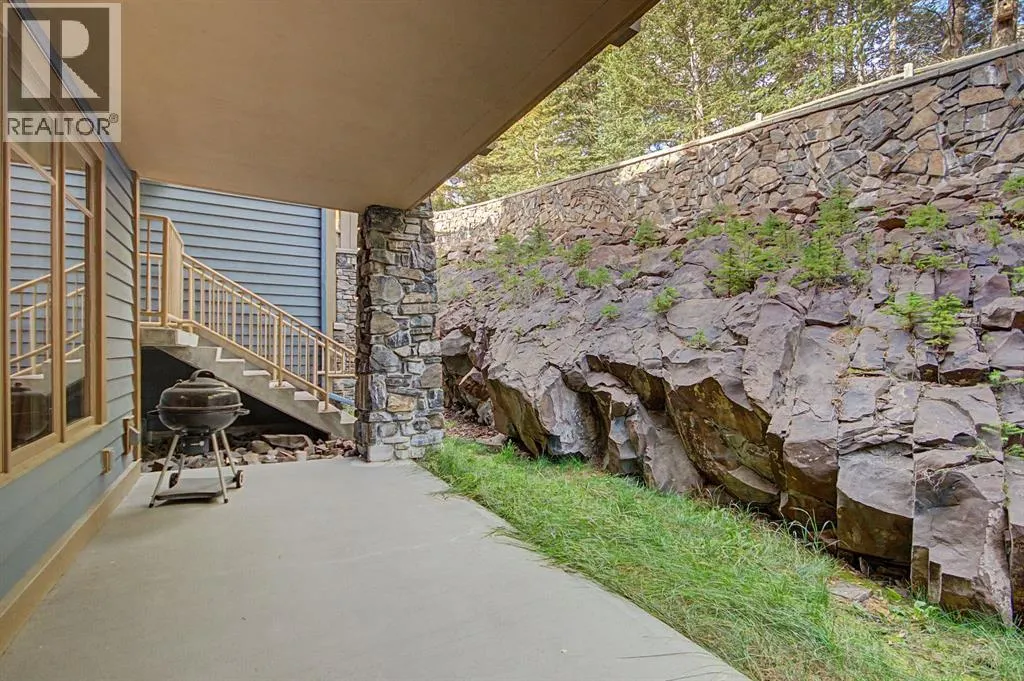 104, 140 Stonecreek Road