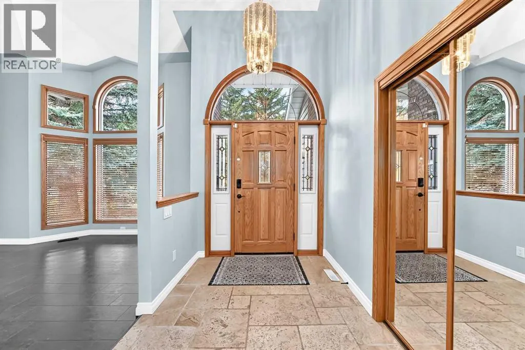 120 Woodacres Drive SW