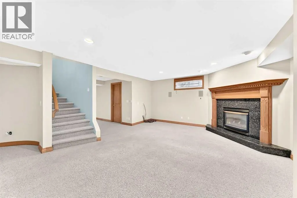 120 Woodacres Drive SW