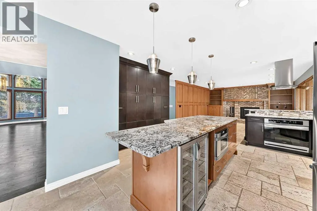 120 Woodacres Drive SW