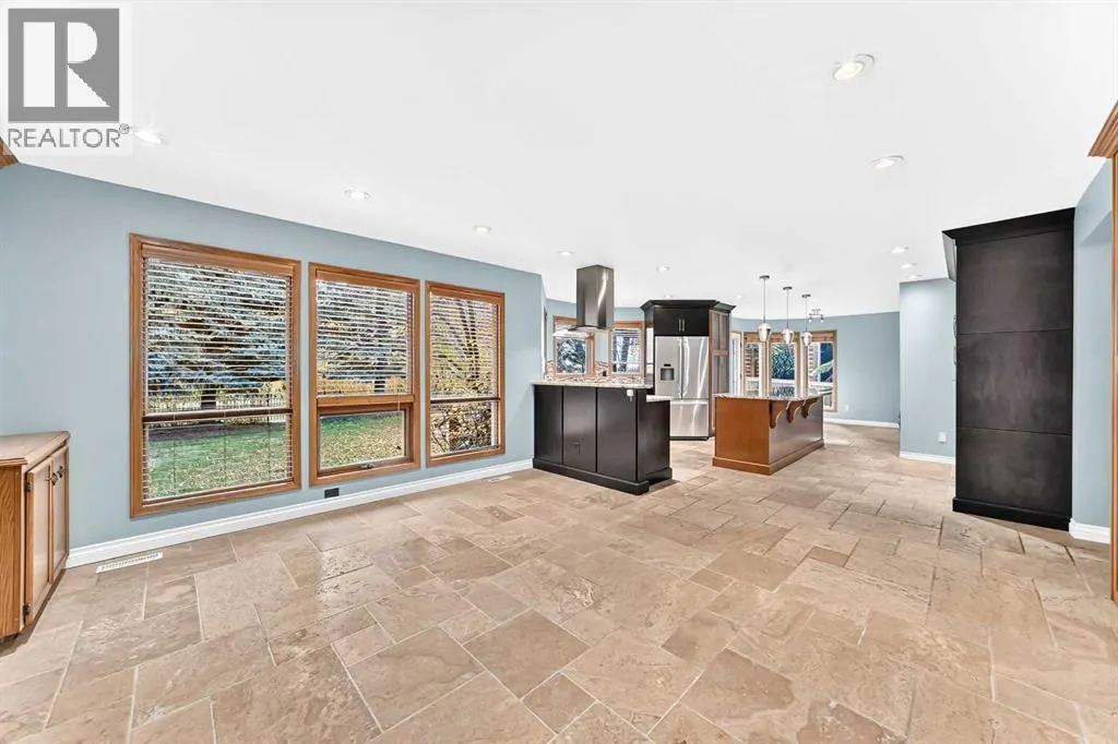 120 Woodacres Drive SW