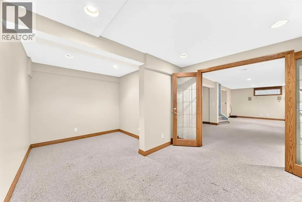 120 Woodacres Drive SW